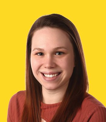 Portrait of Amber Burdine, Broker/Agent.